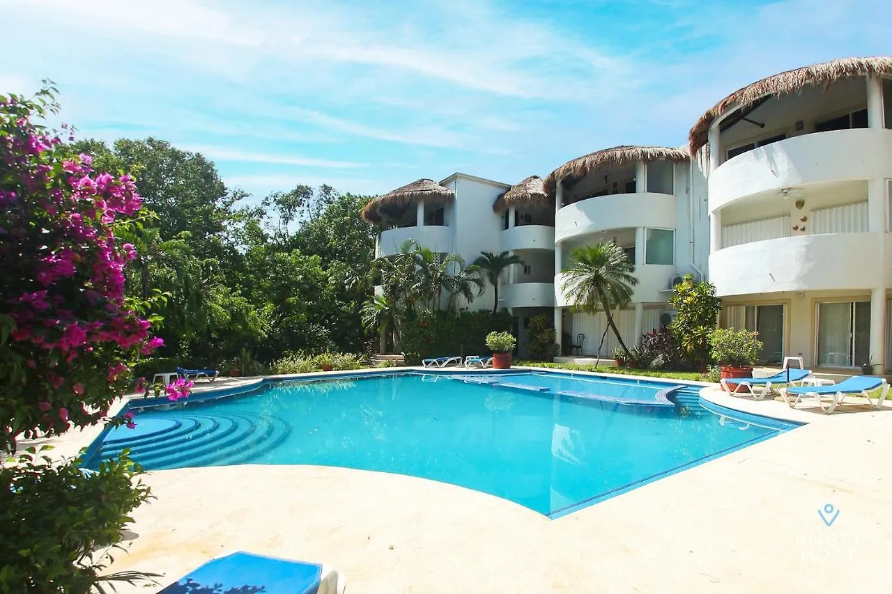Rosa Blanca Condo In Playacar With Golf Course View! Riviera Maya 0*,  メキシコ